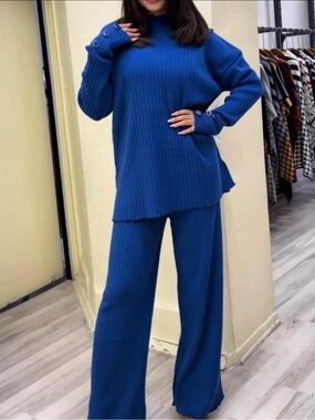 Cozy Rib-Knit Two-Piece Set - Blue